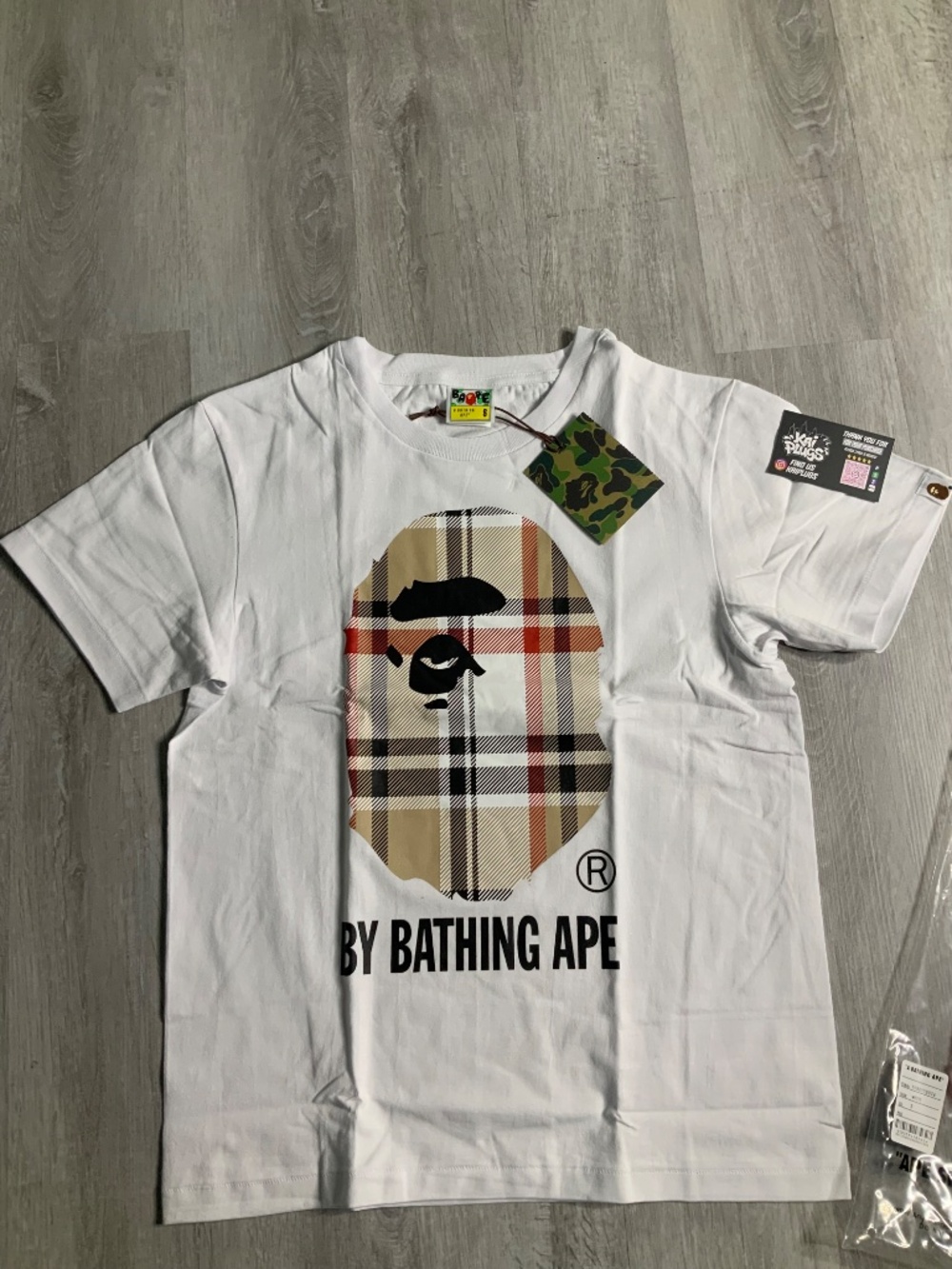 *NEW* White Burburry Bathing Ape Tee Sizes S, M,L,XL 100% Authentic - Picture 2 of 7
